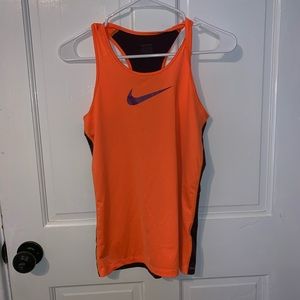Athletic tank top